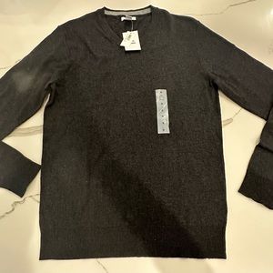 Old Navy V-Neck Sweater